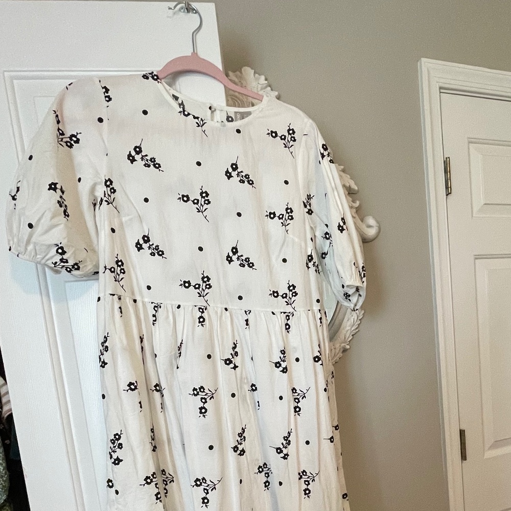 White maxi dress